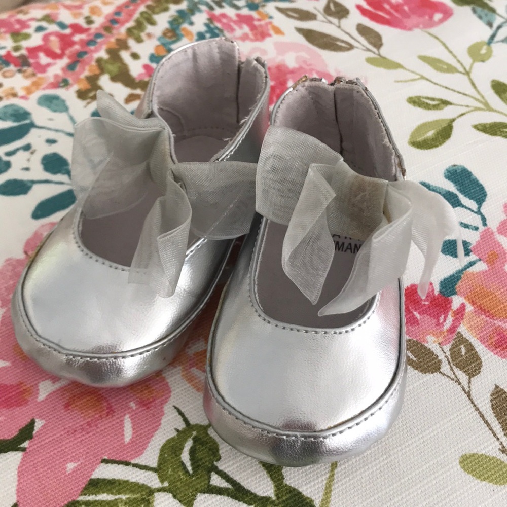 Stuart Weitzman Baby silver dress shoe